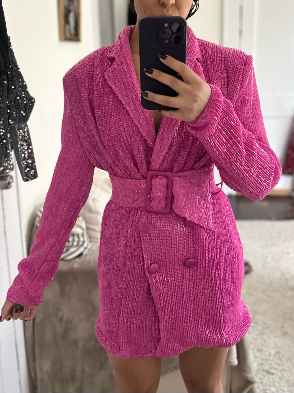 PrettyLittleThing Hot Pink Sequin Mini Dress Blazer - Picture 2 of 7